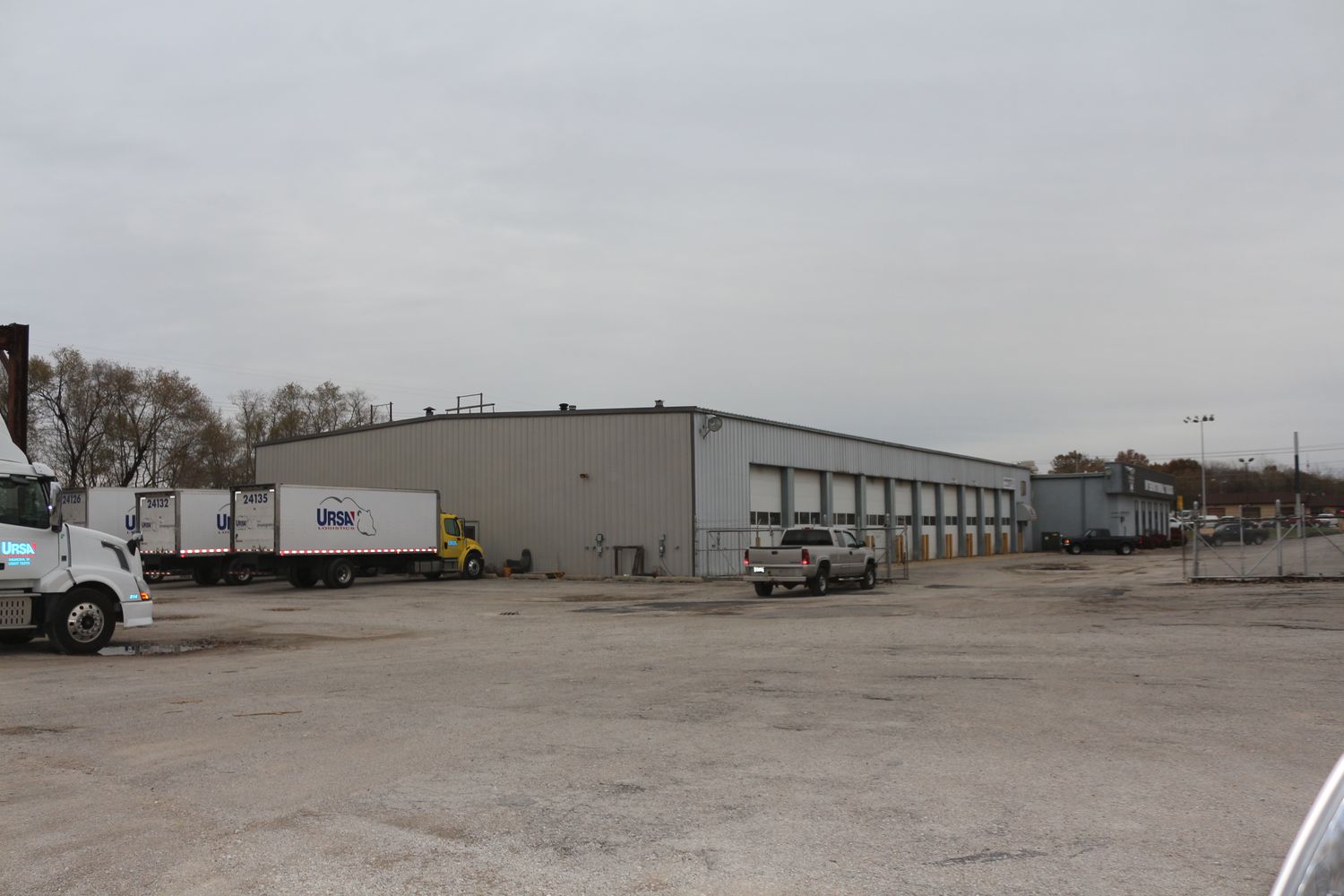401 S Dirksen Pkwy, Springfield, IL 62703